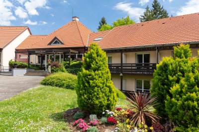 Hôtel restaurant sur la Route des Vins d’Alsace · La Vallée Noble