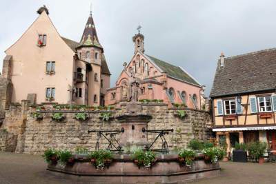 Hôtel restaurant sur la Route des Vins d’Alsace · La Vallée Noble